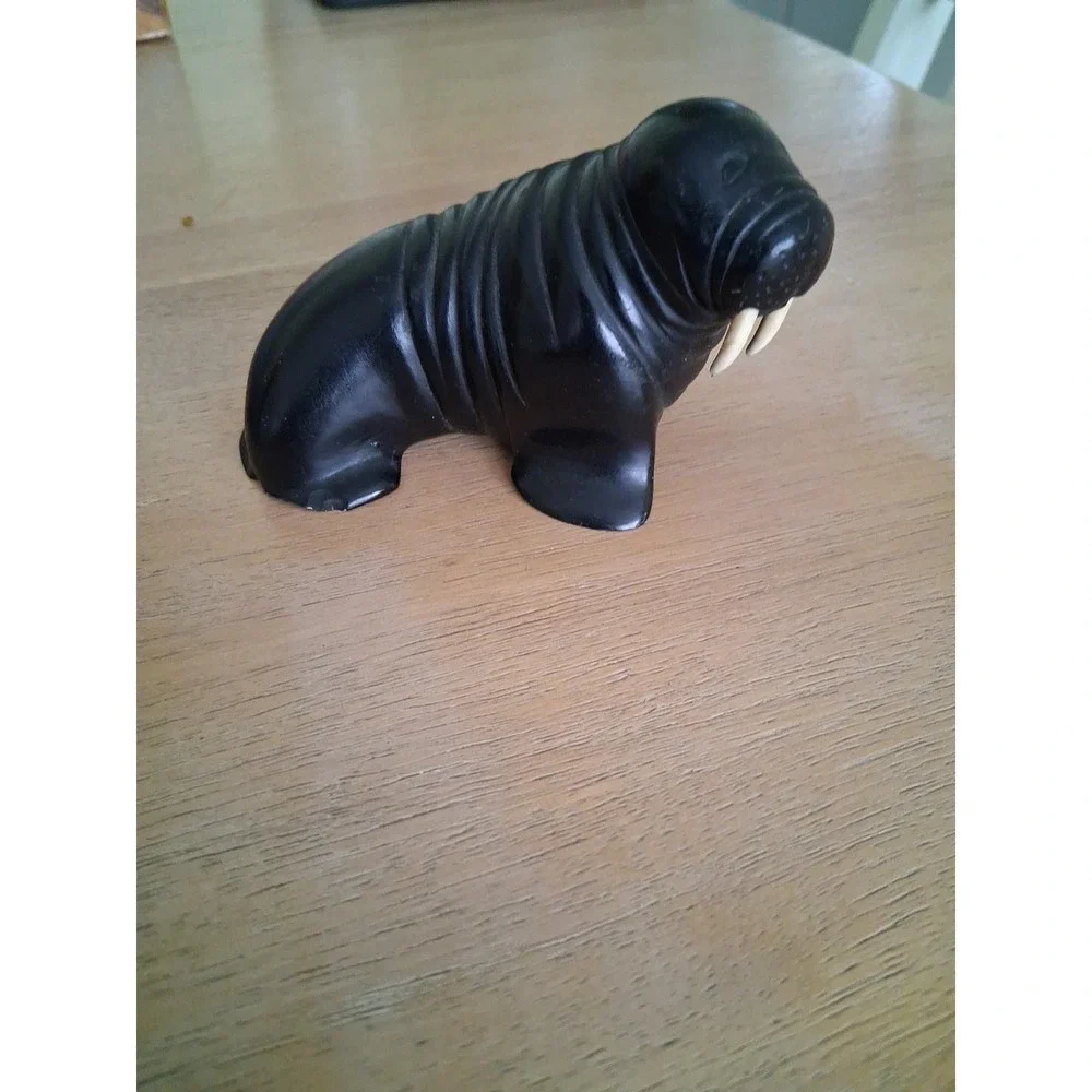 Boma Walrus Figurine. Black.